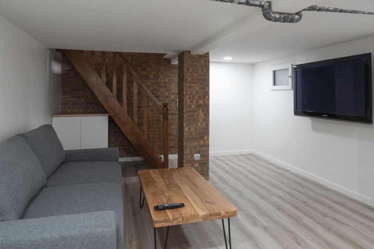 Appartamento Spacious And Comfortable In 17th Parigi