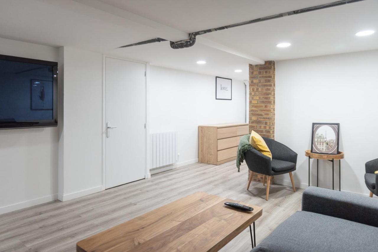 Spacious And Comfortable In 17th Appartamento Parigi